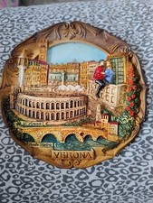 piatto in legno souvenir