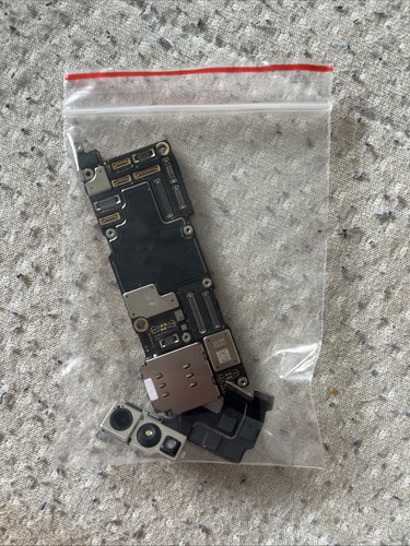 Apple iphone pro - apple, scheda