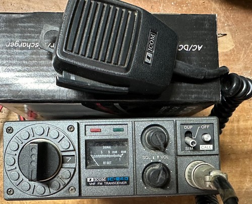Radio 240 - radio, ic-240