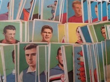 FIGURINE CARTONATE CALCIATORI