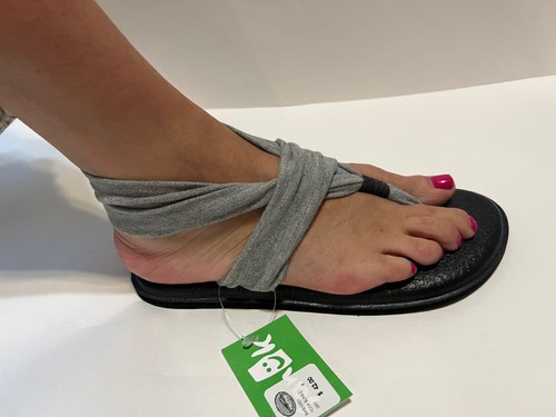 Nuovo sanuk yoga sling - nuovo!,