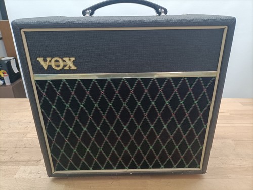 Vox pathfinder 15r - vox,