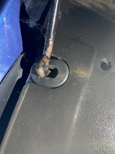 Bonnet stay prop - bonnet,