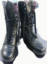 Dr Martens 1914 Triumph dark