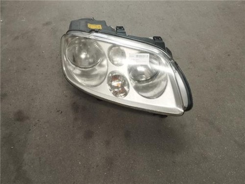 Faro anteriore destro