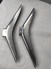 COPPIA PIEDINI piedi staffa SUPPORTO PER TV AKAI AKTV32"