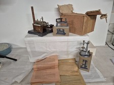 vecchia piccola macchina a