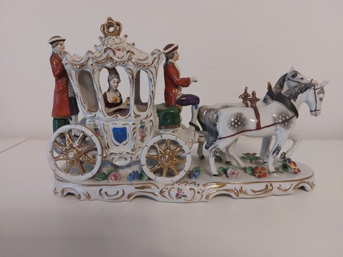 Carrozza porcellana - in,