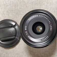 Obiettivo Fujifilm Fujinon XF18mm F2 R per fotocamera Fuji X con cappuccio - 90% nuovo