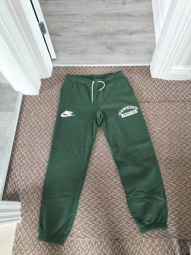 Stranger things nike hawkins - stranger,