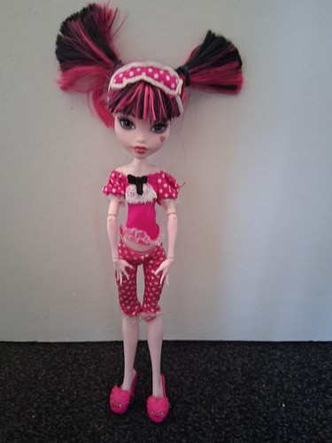 Monster high draculaura - high,