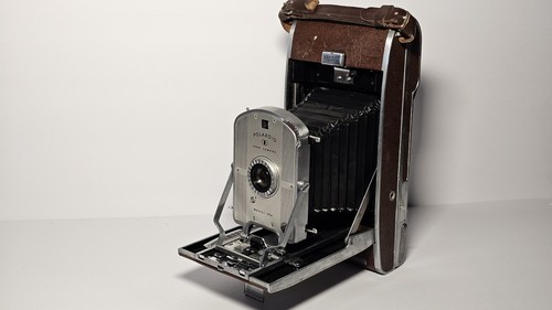 Polaroid land camera - polaroid,