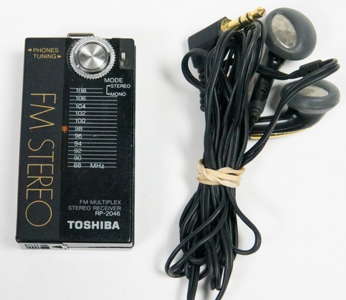 Toshiba 2046 radio - toshiba,