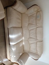 divano 3 posti ecopellee Due Poltrone Colore Beige