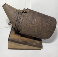 Antico affumicatore di api