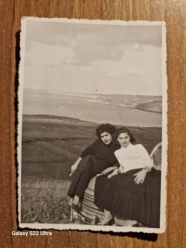 21385 foto donne - foto, sdraiate