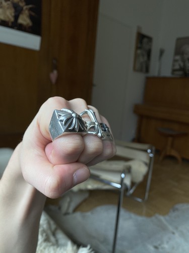 Anello cuori cromati - cuori,