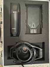 Microfono a Condensatore - RØDE NT1 A + Braccio da Studio RODE PSA1 + Valigetta