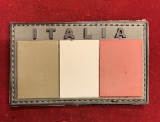 S091 - Patch in plastica "Bandiera italiana" ITALIA - Missioni all'Estero