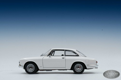 Autoart alfa romeo - alfa,