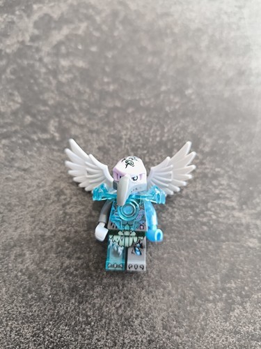Lego figurines - -,