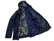 Giacca a vento con cappuccio