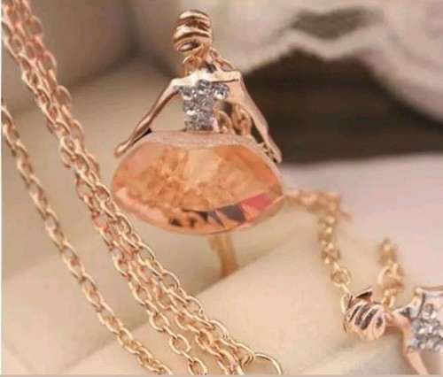 Collana con ciondolo pendente - con,