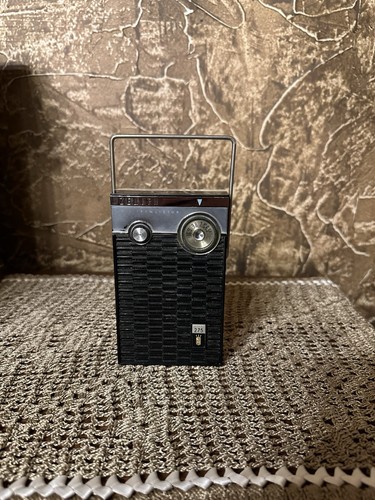 Radio transistor zenith - a,