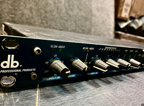 Dbx 166a 2 channel - 166a,