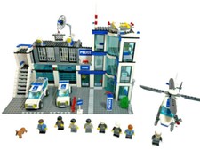 LEGO CITY: Police Station