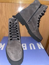 Stivaletti stringati Nubikk