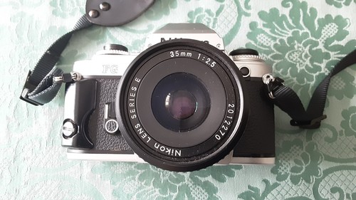 Fotocamera reflex nikon con - fotocamera, fg