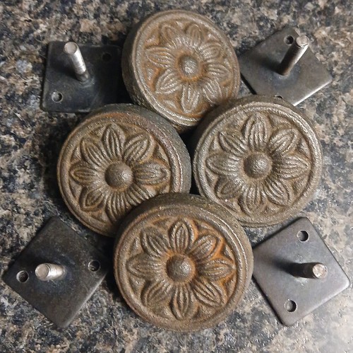 Lot rustic round - of,
