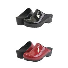 Zoccoli da donna Sanita