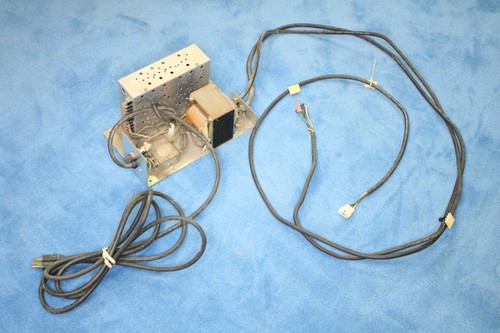 Associates c1025 - mh,
