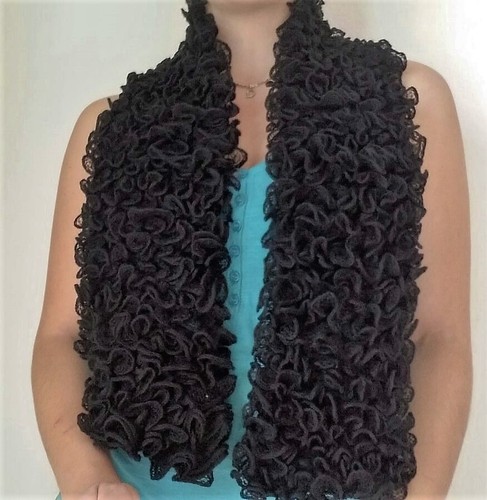 Sciarpa nera fatta - sciarpa,