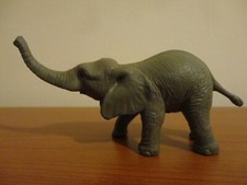 AAA CINA NON SWOPPET (SOLIDO) CUBO DI ELEFANTE AFRICANO DA UN SET ANIMALI SELVATICI #1