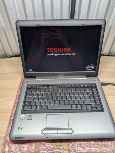 Toshiba satellite pro - toshiba, a300-1lw
