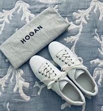 Hogan sneakers bianche misura 38 indossate pochissime volte come nuove.