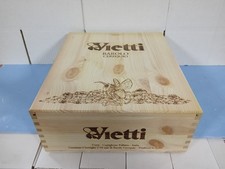 Wooden box bottles vietti - of,