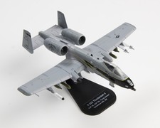 Aerei da Combattimento A-10A Thunderbolt II 1/100 Italeri Fabbri