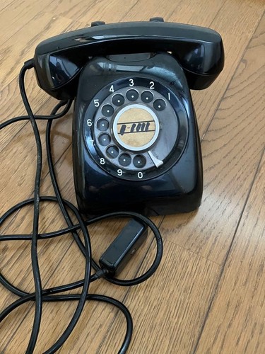 Quadrante telefonico nero