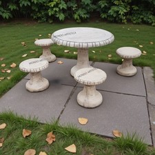 Tavolo Con 4 Sgabelli Sedie Da