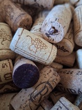 Lotto 600 tappi usati sughero (vino) per bricolage, decorazioni, hobbistica