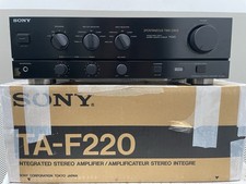 Sony TA-F220 – amplificatore