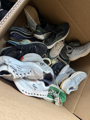 Lotto 150 paia scarpe - 150,