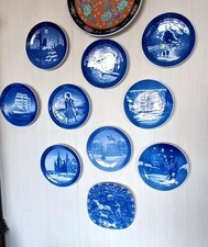 Lotto 9 PIATTI DI NATALE ROYAL COPENHAGEN vari Anni 1953 /1975  Diametro 18 cm.