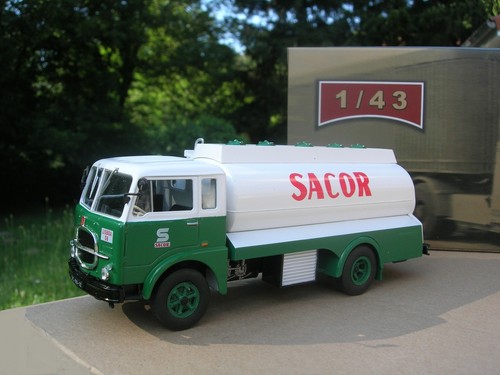 Ixo camion fiat 643 690 - 1/43,