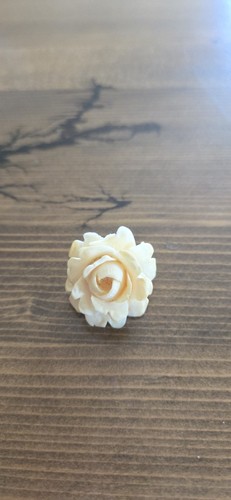 Splendida spilla con fiori - con,