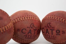 Set di 3 pezzi. Palline da